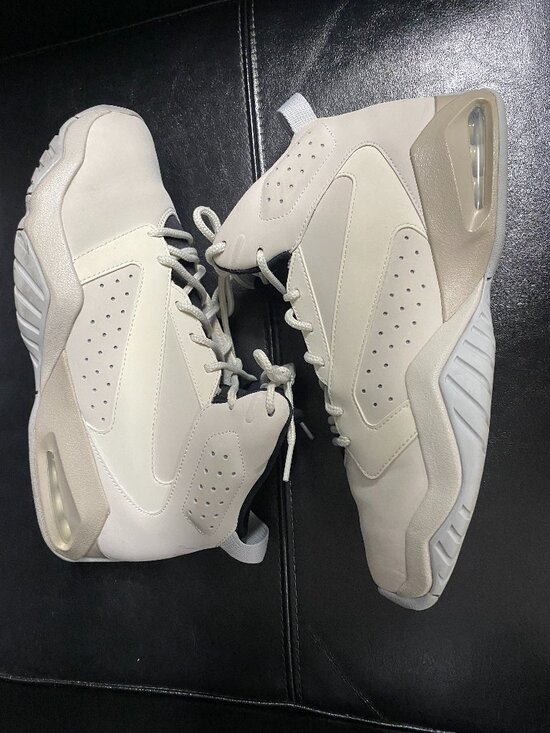 Nike Jordan Lift Off Men’s 10 US Sneakers Suede Light Bone Athletic AR4430-004